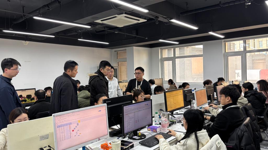 智啟未來，院企共融 人工智能學院院長牛翔一行赴網(wǎng)絡(luò)科技研發(fā)企業(yè)調(diào)研